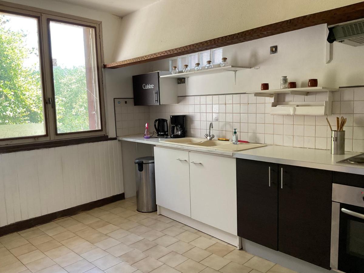 Chambres, Table D'Hotes Et Gites Les Mesanges Saint-Jean-de-Sauves Exterior foto